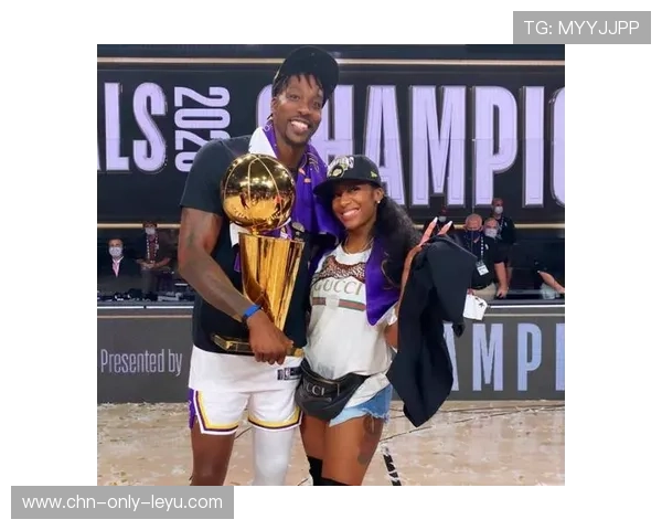 NBA球星带队友吃火锅辣哭：体育明星的真实情谊与火锅魔力